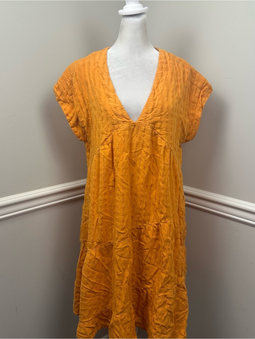 Maeve by Anthropologie Orange V‑Neck Midi Dress M
